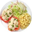 Tomate relleno de pollo
